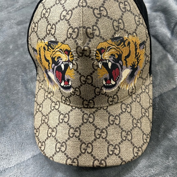 Gucci Tigers Print GG Supreme Baseball Hat. - Picture 2 of 8